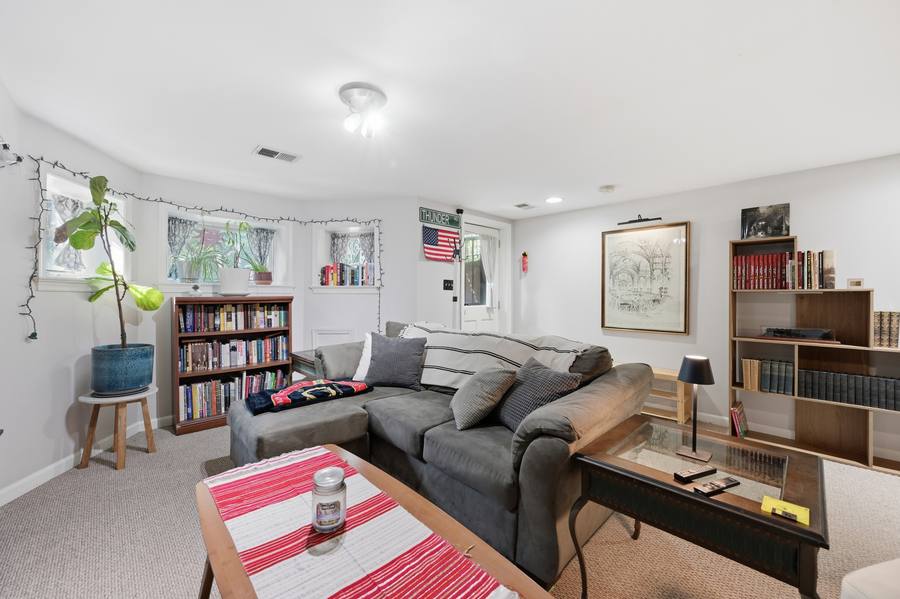 1302 A Street SE interior photo 47